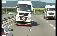 Crazy truck drivers !!