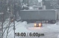 TRUCKS on a HILL – How an icy hill ruins a German trucker’s day………
